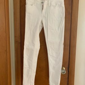 Levi’s White Ankle Length Jeans